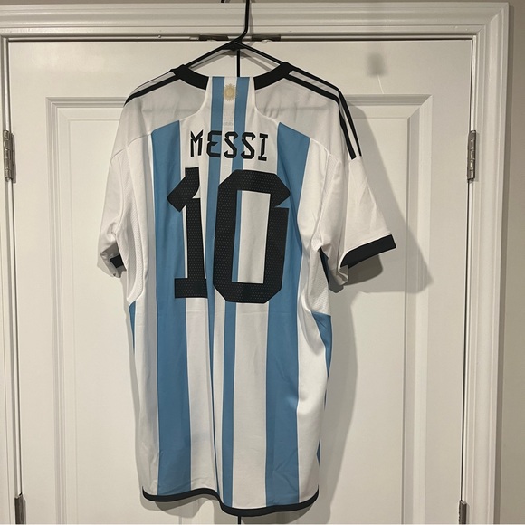 Lionel Messi Argentina National Team adidas 2022 Winners Home Replica Jersey - Picture 2 of 7